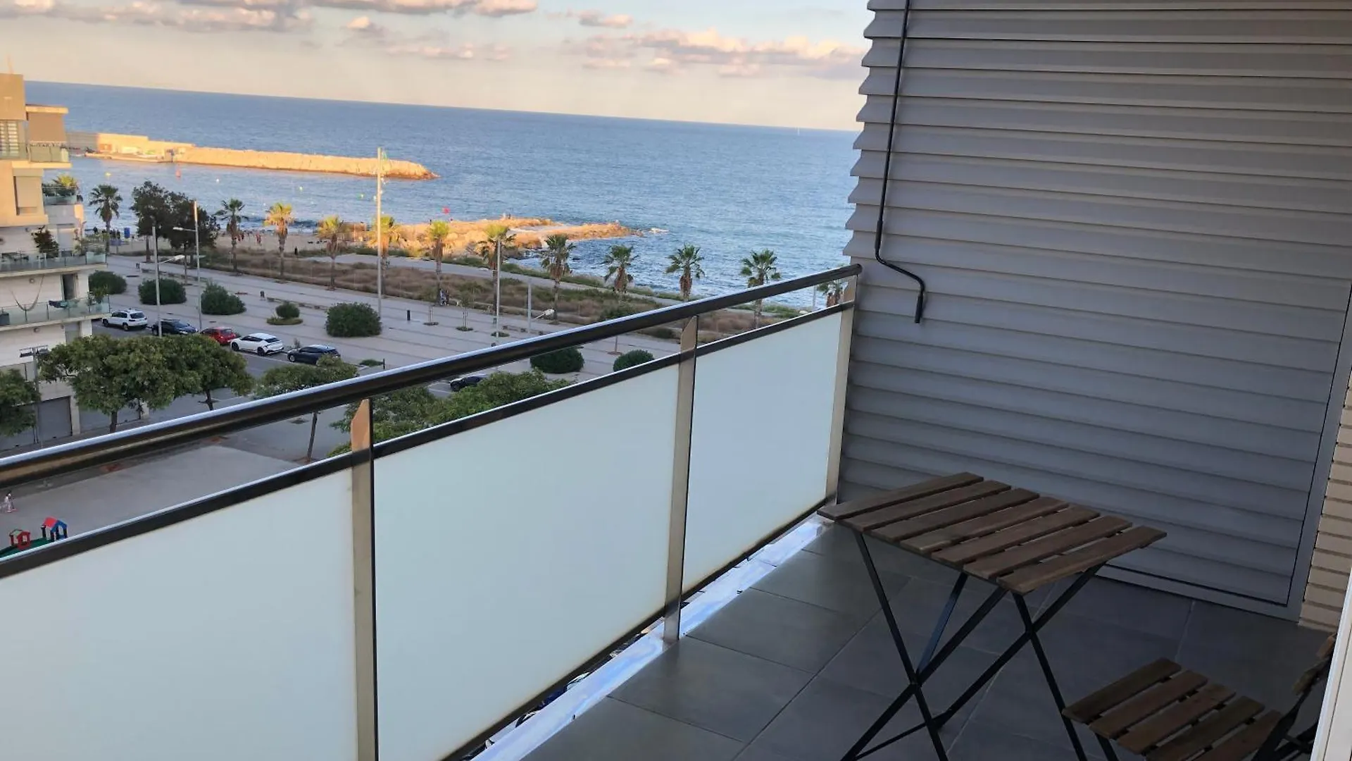 Homestay Primera Linea De Mar Badalona